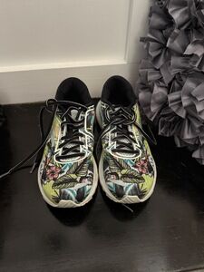 Brooks Tennis Shoes